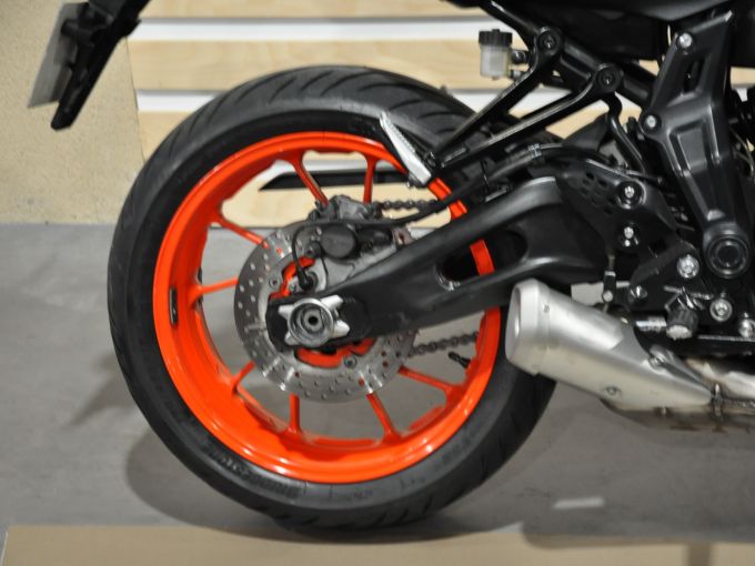 YAMAHA MT-07 (47.5CV) 4