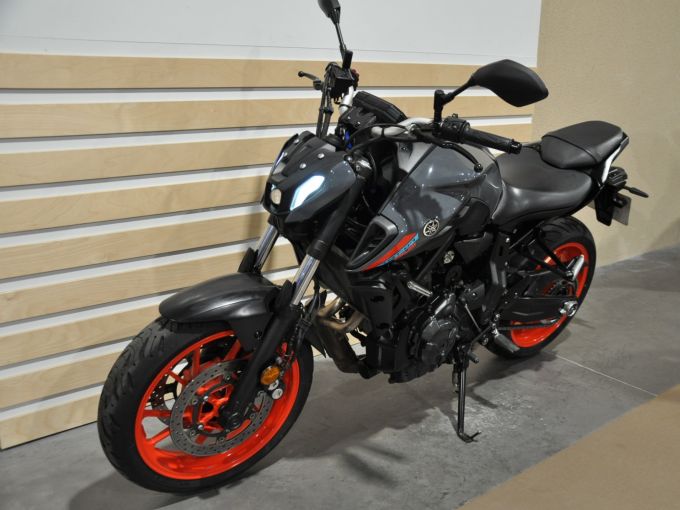 YAMAHA MT-07 (47.5CV) 4