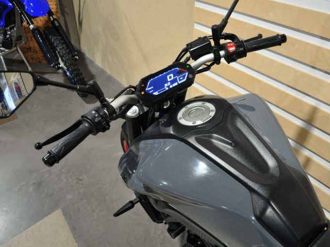 YAMAHA MT-07 (47.5CV) 4