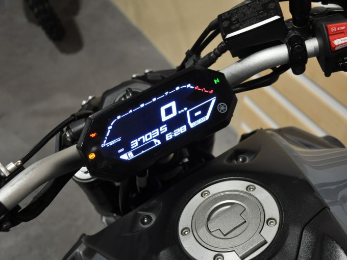 YAMAHA MT-07 (47.5CV) 4