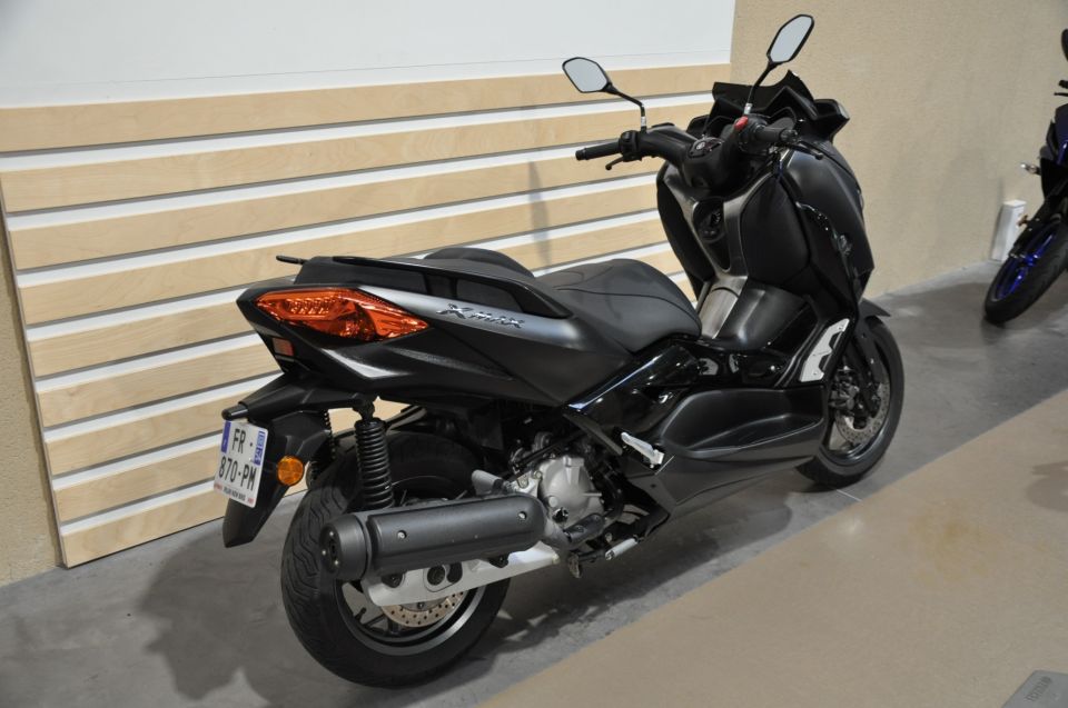 YAMAHA X-MAX 125 TECH MAX 4