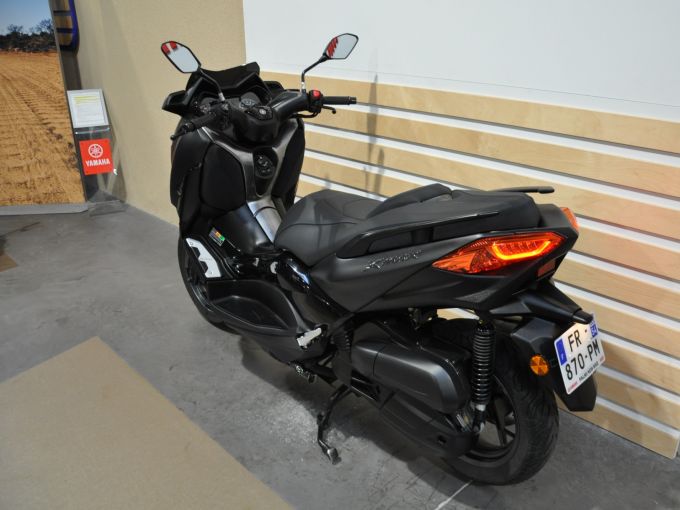 YAMAHA X-MAX 125 TECH MAX 4