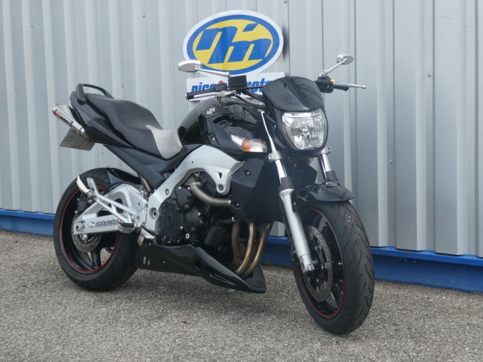 SUZUKI GSR 600 4