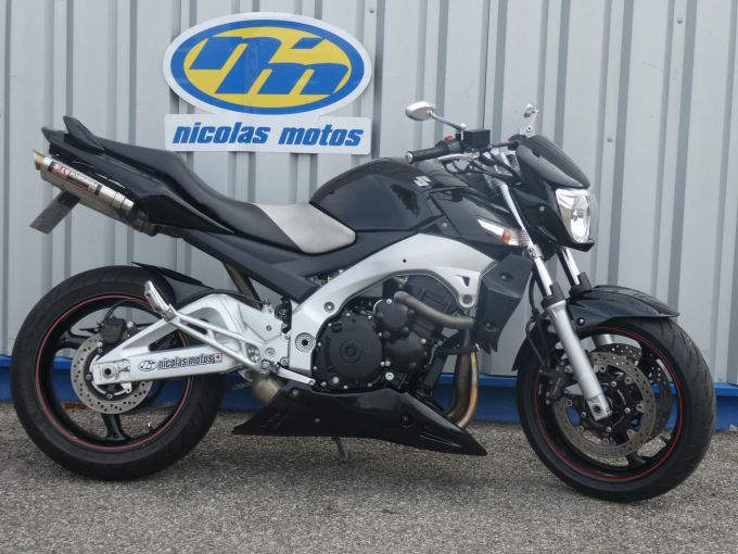 SUZUKI GSR 600 4