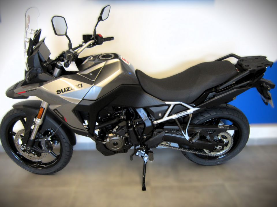 SUZUKI V-STROM 800SE 4