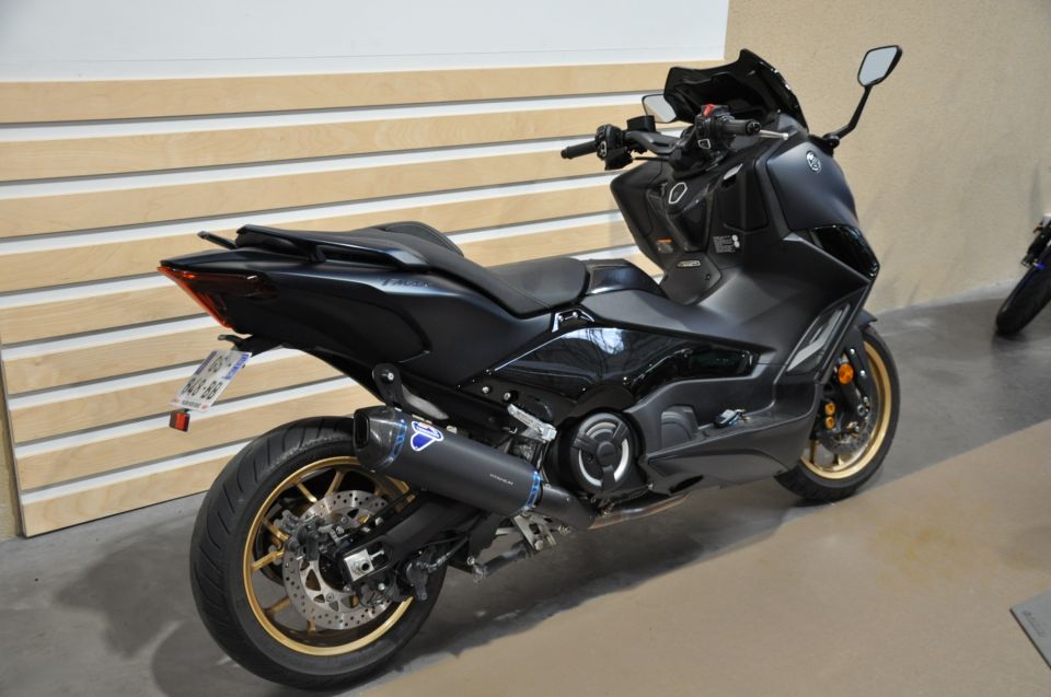 YAMAHA XP T-MAX 560 TECH MAX 4