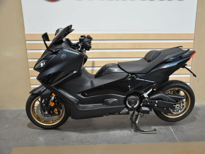 YAMAHA XP T-MAX 560 TECH MAX 4