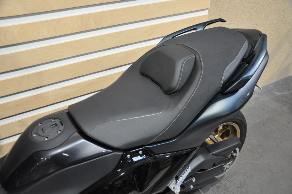 YAMAHA XP T-MAX 560 TECH MAX 4