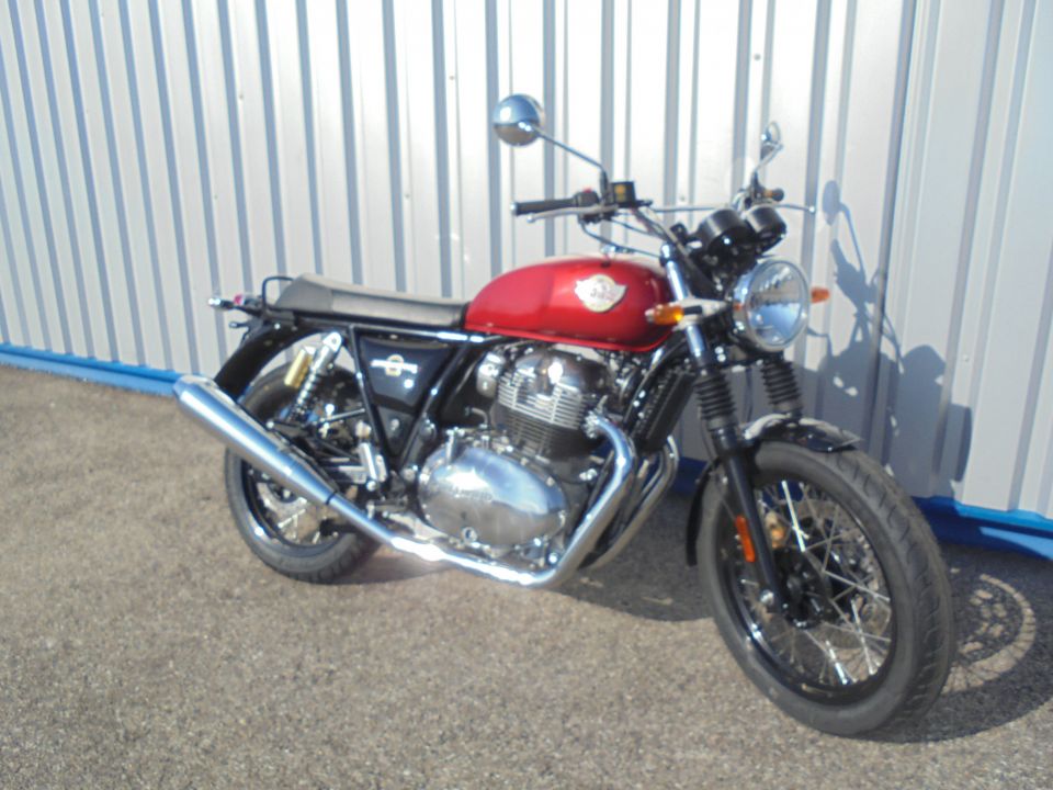 ROYAL ENFIELD INTERCEPTOR 4