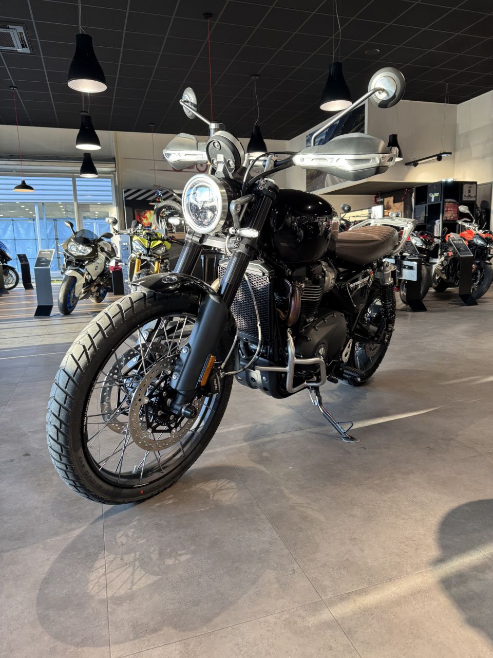 TRIUMPH SCRAMBLER 1200 4