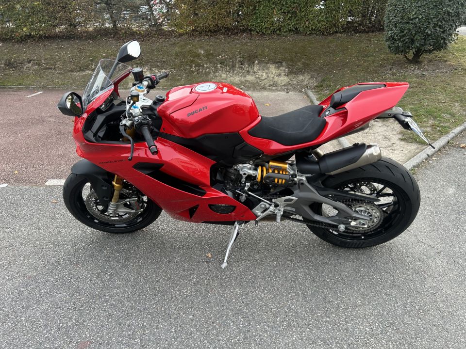 DUCATI PANIGALE V2 4