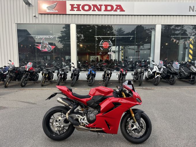 DUCATI 899 PANIGALE 4