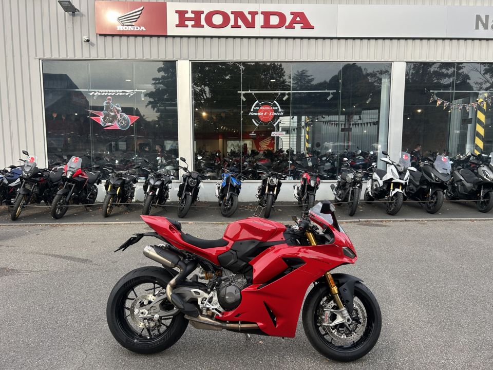 DUCATI PANIGALE V2 4