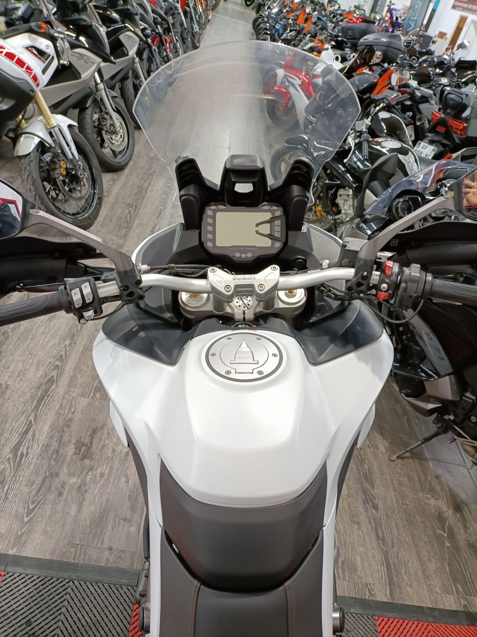 DUCATI MULTISTRADA 950 4