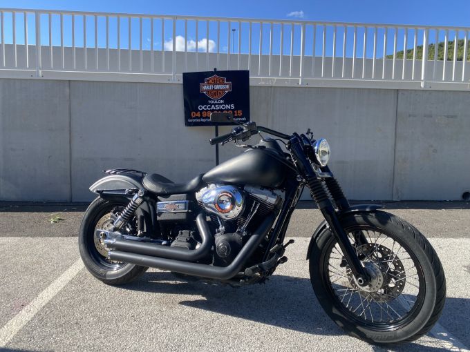 HARLEY-DAVIDSON DYNA STREET BOB 1584 4