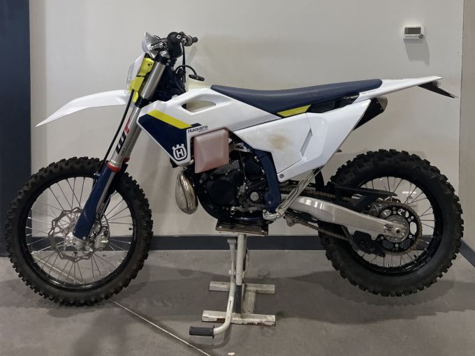 HUSQVARNA TE 300 4