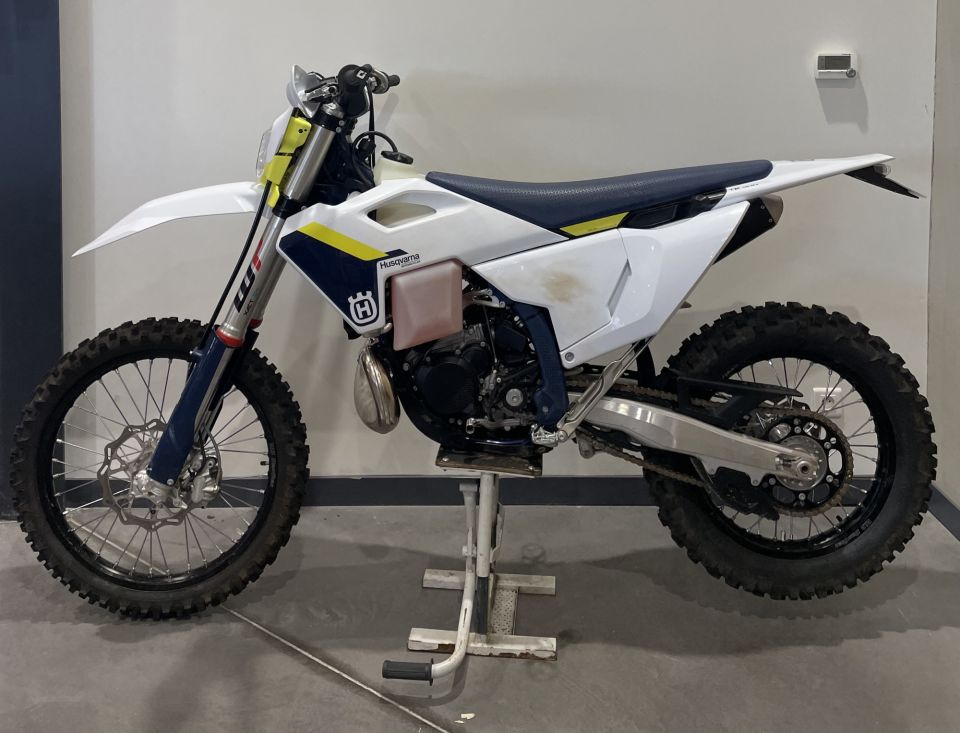 HUSQVARNA TE 300 4