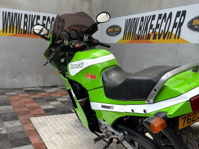 KAWASAKI GPZ 4