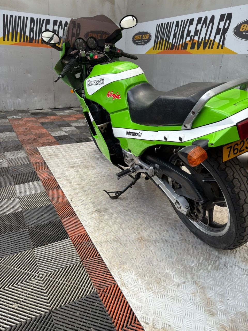 KAWASAKI GPZ 4