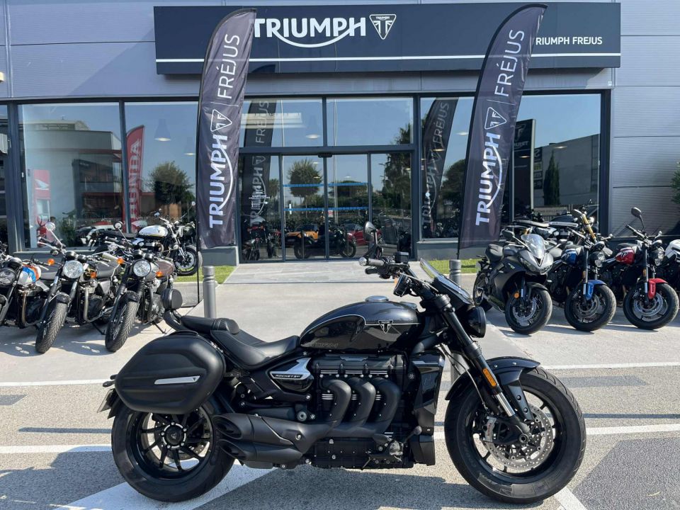 TRIUMPH Rocket 3 GT Storm 4