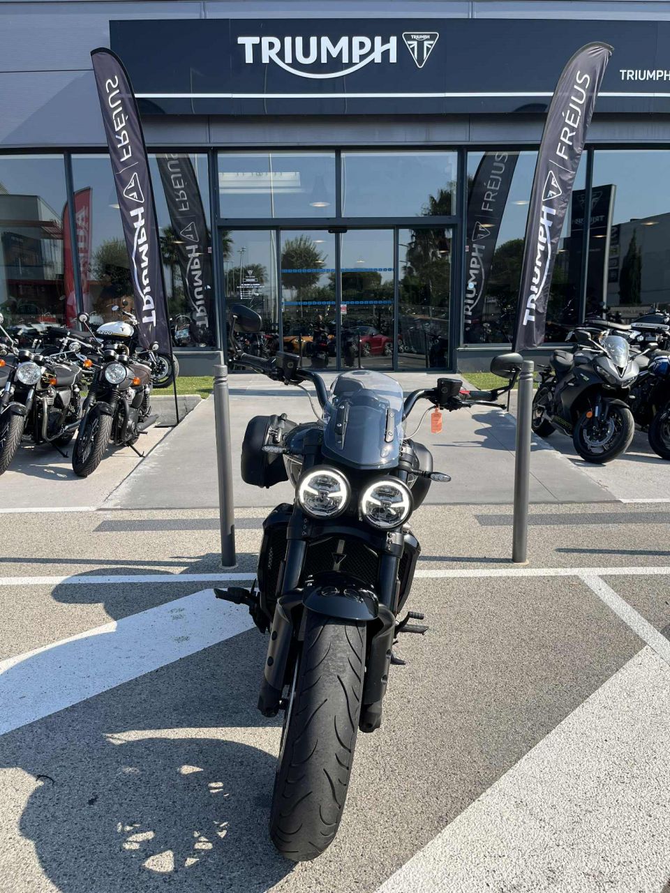 TRIUMPH Rocket 3 GT Storm 4