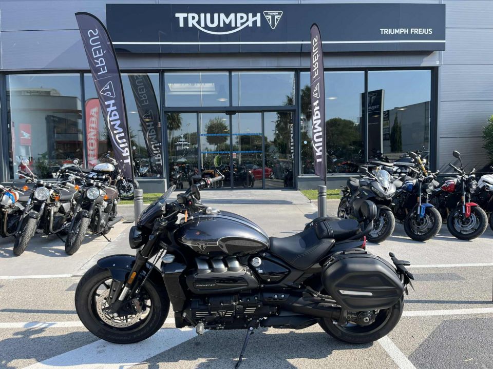 TRIUMPH Rocket 3 GT Storm 4