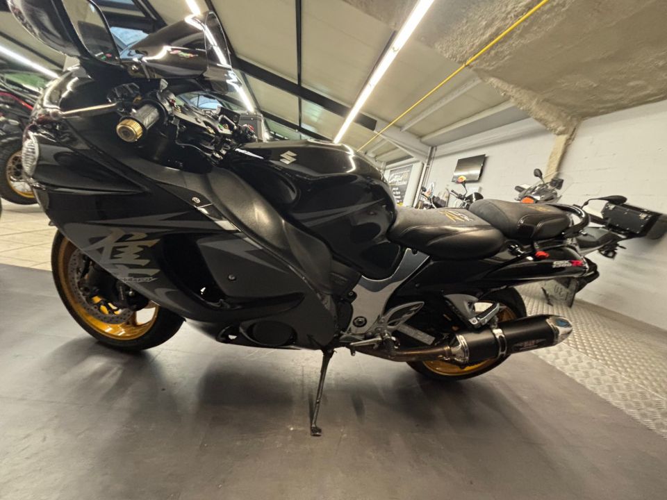 SUZUKI GSX-R 1340 HAYABUSA 4