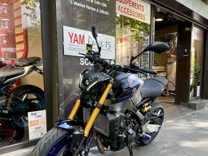 YAMAHA MT-09 SP 4