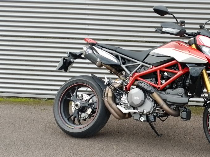 DUCATI HYPERMOTARD SP 4