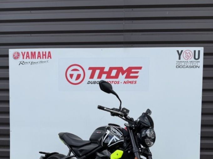 TRIUMPH TRIDENT 660 4