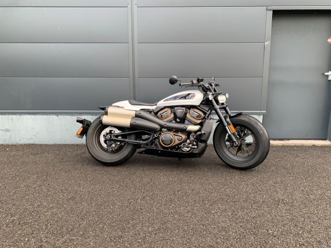 HARLEY-DAVIDSON SPORTSTER 1250 S 4