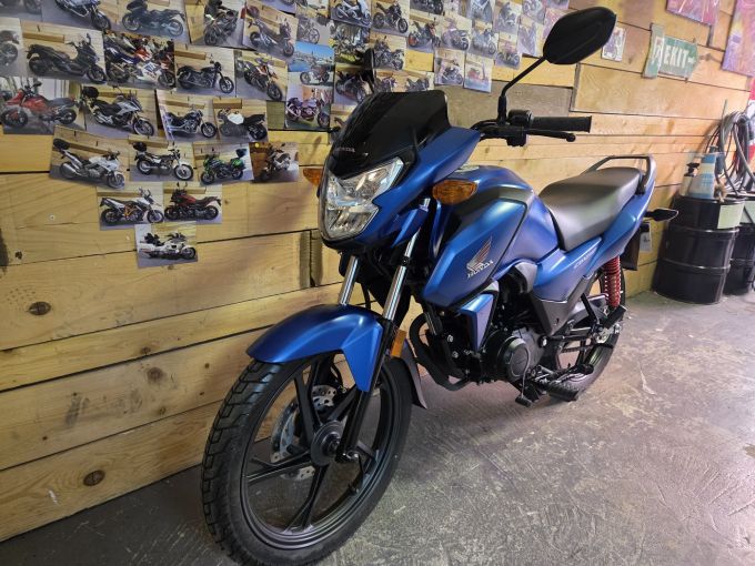 HONDA CBF 125 4
