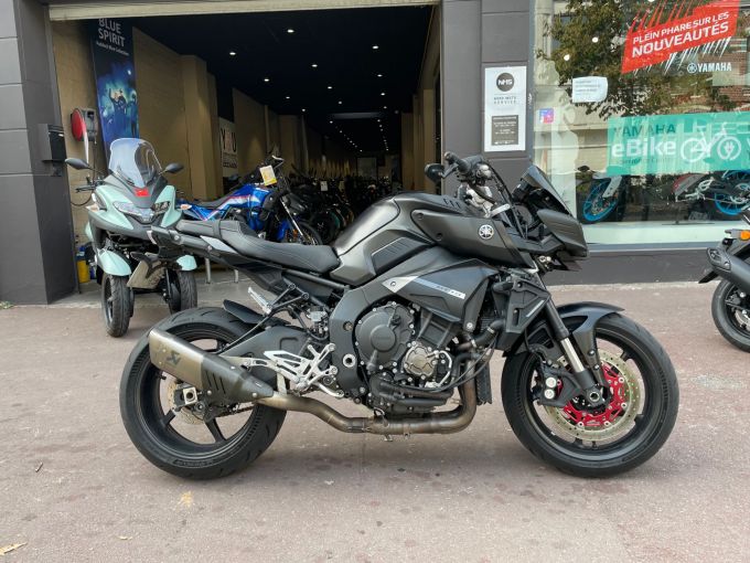 YAMAHA MT 10 4
