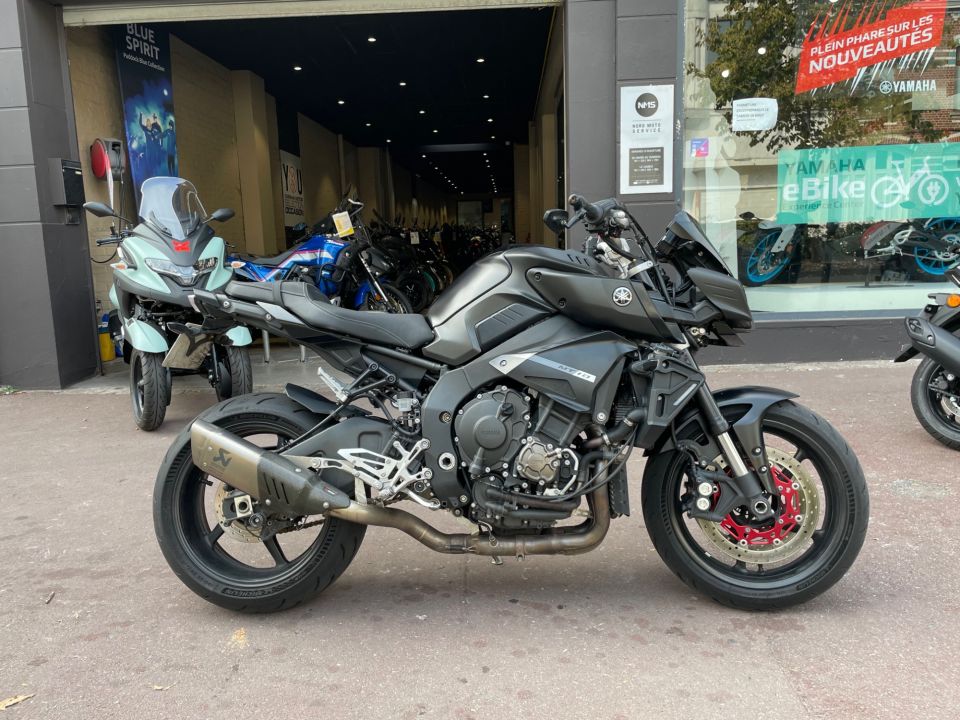 YAMAHA MT-10 4