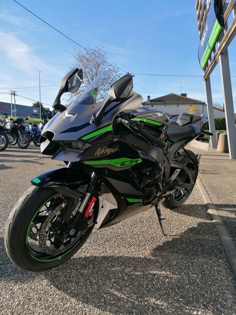 KAWASAKI ZX-10R 4