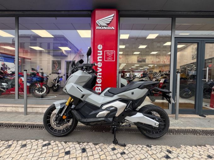 HONDA X-ADV 750 4