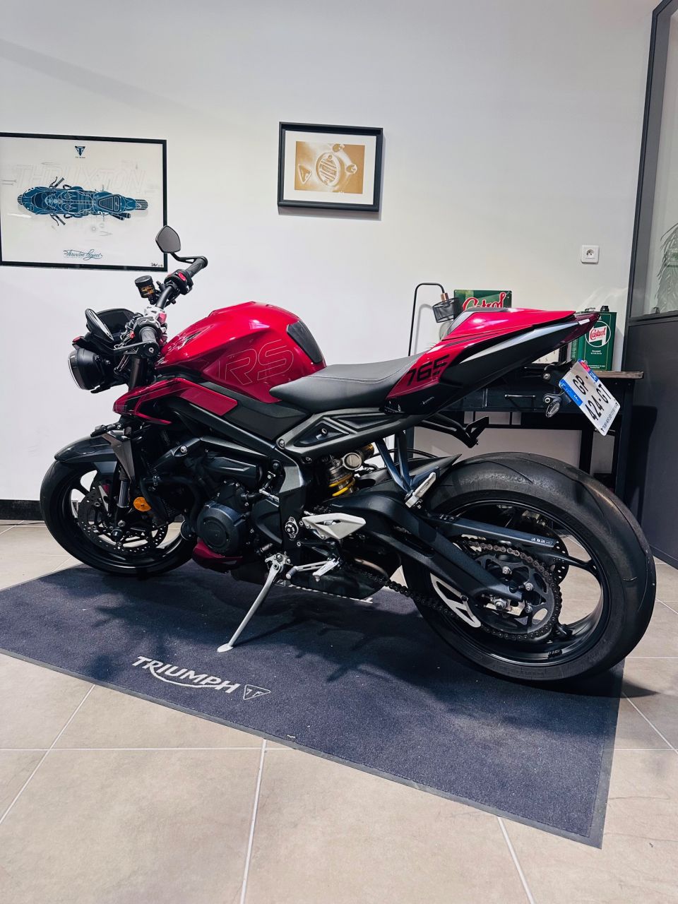 TRIUMPH STREET TRIPLE 765 RS 4