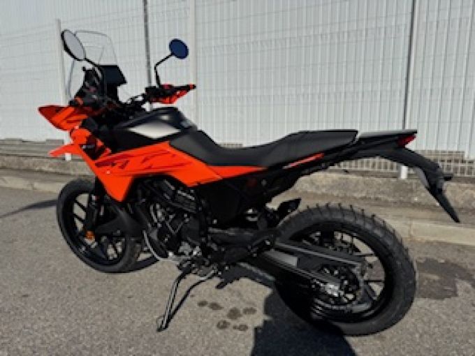 KTM 390 ADVENTURE X 4