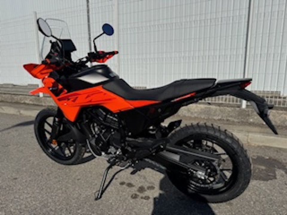 KTM 390 ADVENTURE X 4