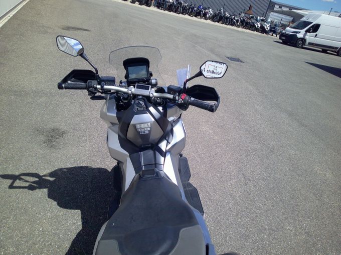 HONDA X-ADV 4