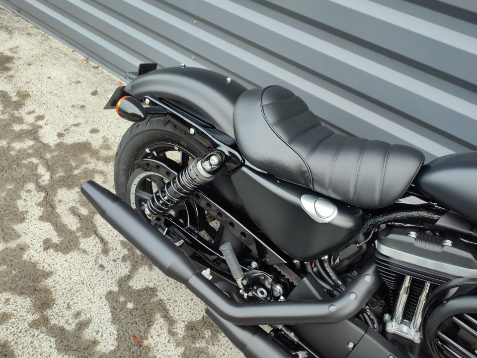 HARLEY-DAVIDSON SPORTSTER IRON 883 ABS 4