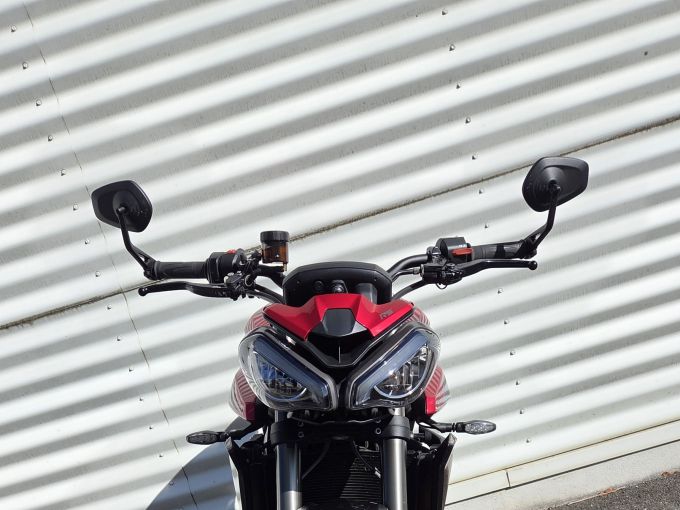 TRIUMPH STREET TRIPLE 765 RS 4