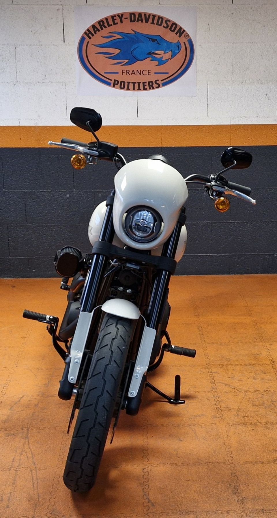 HARLEY-DAVIDSON SOFTAIL LOW RIDER 1923 S 4