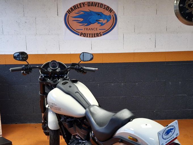 HARLEY-DAVIDSON SOFTAIL LOW RIDER 1923 S 4