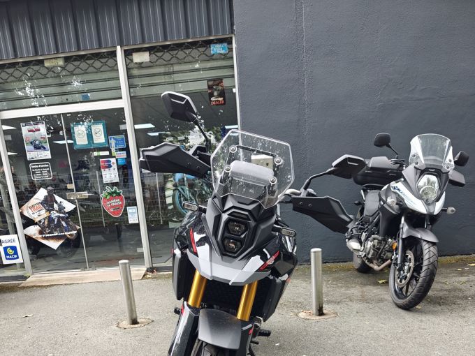 SUZUKI DL V-STROM 800DE 4