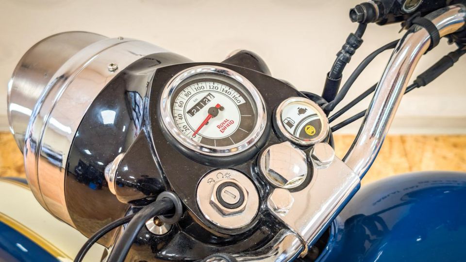 ROYAL ENFIELD BULLET 500 CLASSIC 4