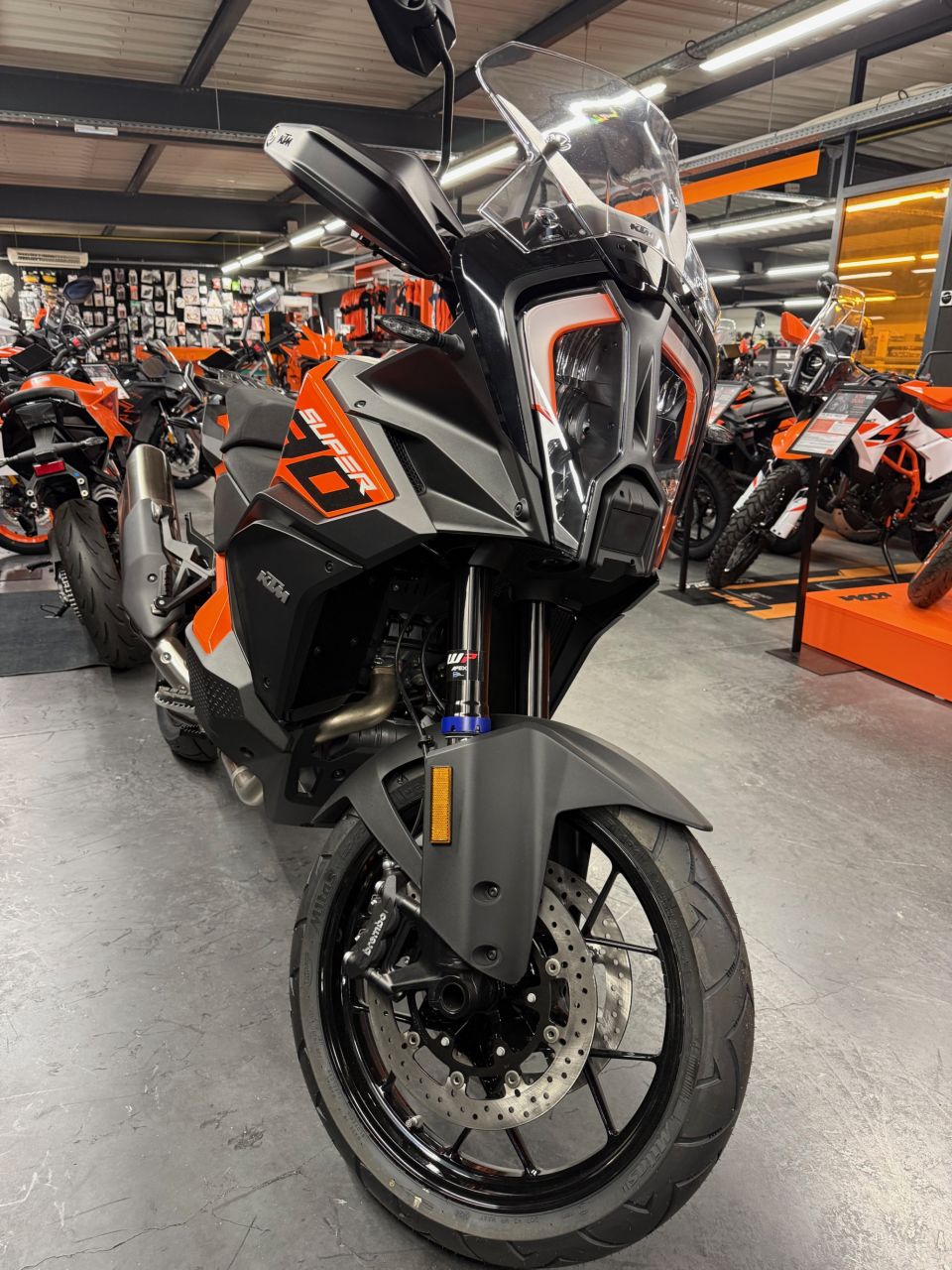KTM 1290 SUPER ADVENTURE S 4