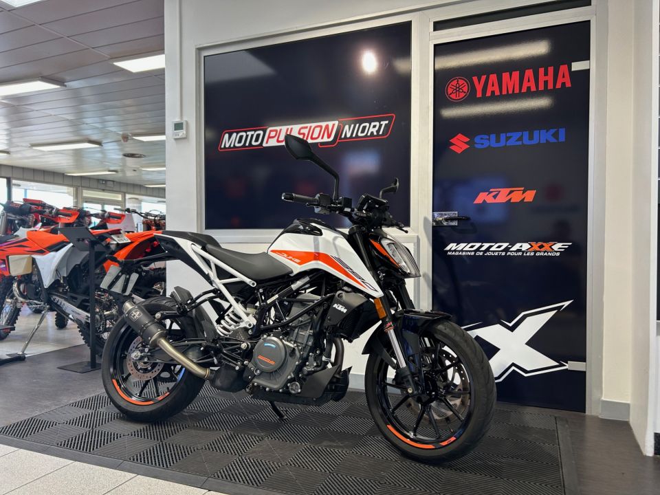 KTM 390 DUKE 4