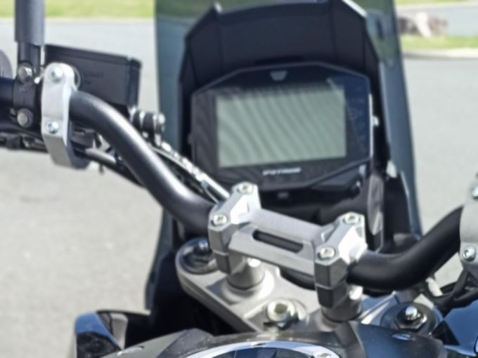 SUZUKI DL 1050 V STROM DARK RALLY N°6/11 4