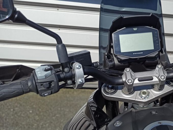 SUZUKI DL 1050 V STROM DARK RALLY N°6/11 4